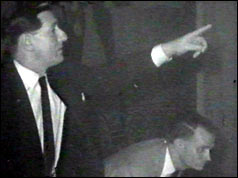 David Ennals fields questions at Salisbury meeting