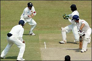 Sri Lanka's Mahela Jayawardene catches England's Michael Vaughan in the slips