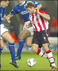 James Beattie (right) attacks for Southampton