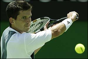 Tim Henman showed excellent form to beat Radek Stepanek