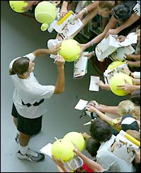 Roger Federer advances to round three after his 6-2 6-3 6-4 win
