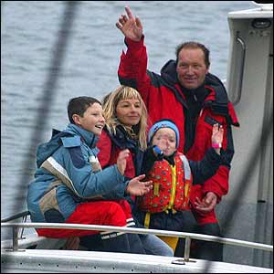 Francis Joyon with his sons, Damien and Corentin and his wife Virginie