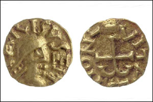 Both sides of a gold coin