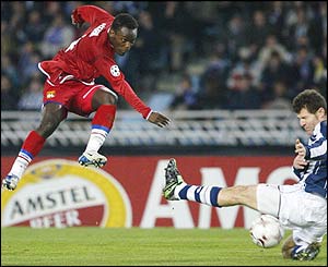 Michael Essien and Gabriel Schurrer