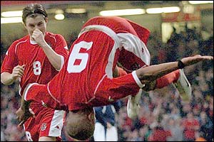 Robert Earnshaw celebrates his first