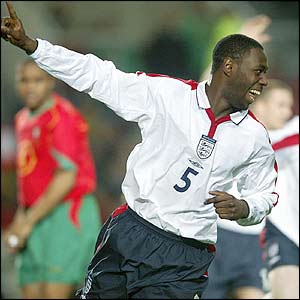 Ledley King scores on his England debut 