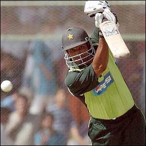 Yousuf Youhana makes 73 for Pakistan 
