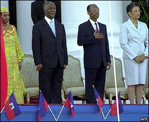 South African President Thabo Mbeki (2nd left) marks 200th anniversary of Haitian independence with Aristide 
