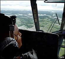 Bangladeshi Air Force helicopter on a relief sortie