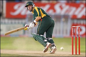 Brad Hodge is the pick of the Leicestershire batsmen