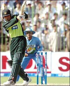 Yasir Hameed plays a pull shot