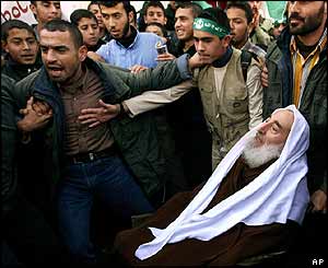 Sheikh Yassin meets students in January 2004