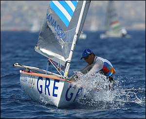 Papathanasiou sails his way to victory