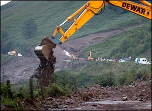 In Pictures: Scotland landslide