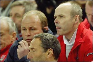 Clive Woodward's Six Nations championship hopes seem to be slipping away at half time