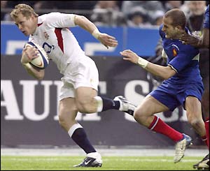 Josh Lewsey scores a 74th minute try to bring England back into the match 