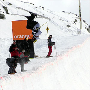 Milo DeGlanville (pic by Stewart Walsh)