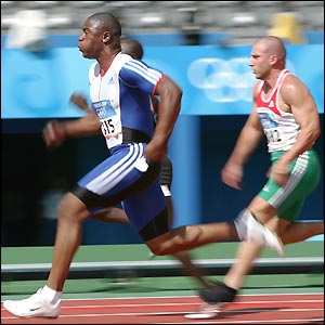 Mark Lewis-Francis easily wins his 100m heat