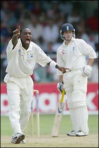 Fidel Edwards claims the wicket of Chris Read