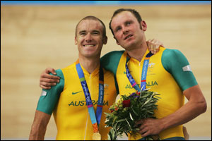 Stuart O'Grady and Graeme Brown of Australia pose with their gold medals
