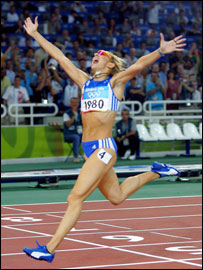 Fani Halkia of Greece celebrates her victory
