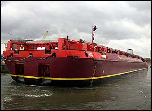 Barge Terra Marique