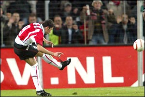 Mateja Kezman opens the scoring for PSV against Newcastle