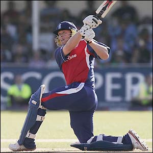Andrew Flintoff finishes India off with 34 off 23 balls, including three sixes