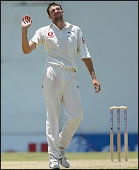 England's Steve Harmison vents his frustration