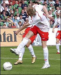 Piotr Wlodarczyk thumps Poland into a 2-0 lead