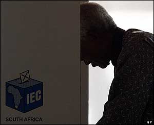 Nelson Mandela voting
