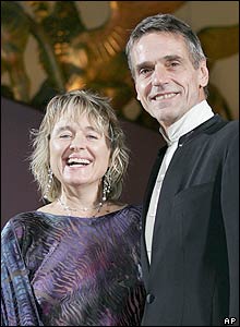 Sinead Cusack and Jeremy Irons