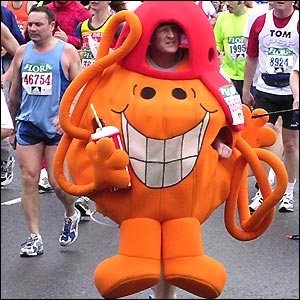 Dom Goring took this brilliant photo of Mr Tickle at the 22-mile mark - he looks like he is enjoying that drink!