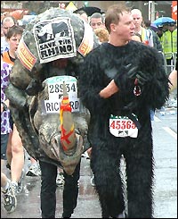 Thanks to Richard Gurd for this great shot of runners raising money for Save the Rhino