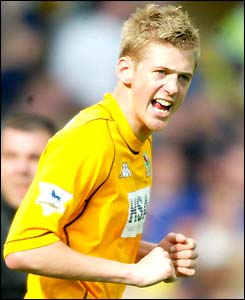 Jon Stead celebrates his goal against Everton