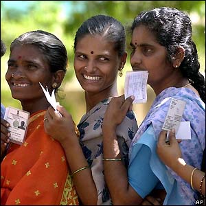 Women voters queue in Manglipattu