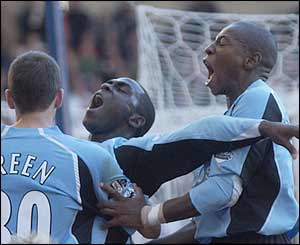 Andy Cole scores for Fulham at West Brom