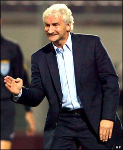 Rudi Voeller shouts at his team from the sidelines