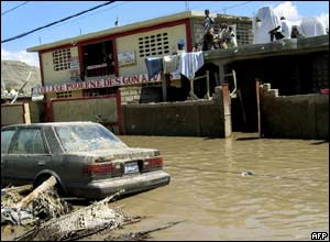 People live on roofs in the Haitian city of Gonaives