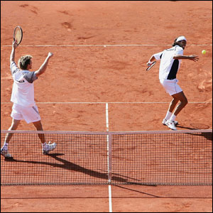 Austrians Knowle and Peya win doubles match