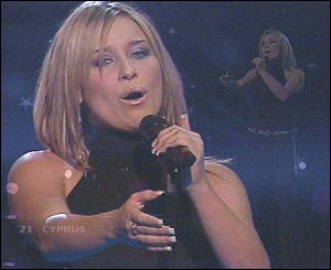 Sixteen-year-old Lisa Andreas from England sang the Cypriot entry. Her mother is originally from Cyprus.
