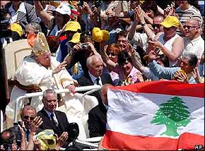 Pope passes Lebanese flag