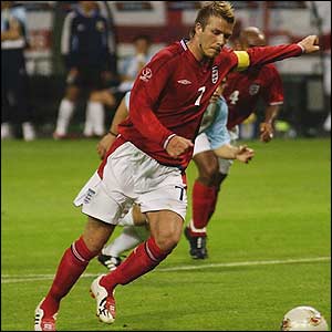 Beckham scores a penalty against Argentina