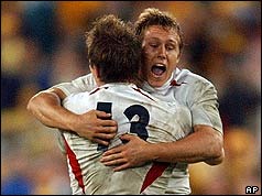 Jonny Wilkinson embracing Will Greenwood