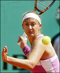 France's Mary Pierce in action