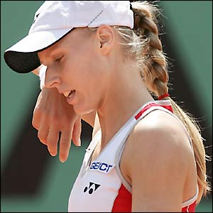 Dementieva takes a moment to reflect