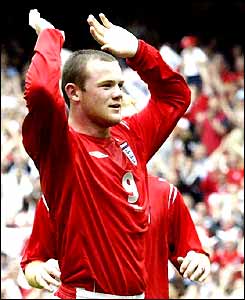 Wayne Rooney celebrates his first goal against Iceland