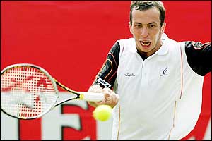 Stepanek powers a return to Grosjean 