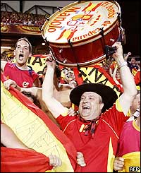 The Spanish side is never troubled by a Russian side which lacks penetration up front