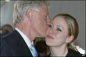 Bill Clinton with his daughter Chelsea at the Metropolitan Museum of Art